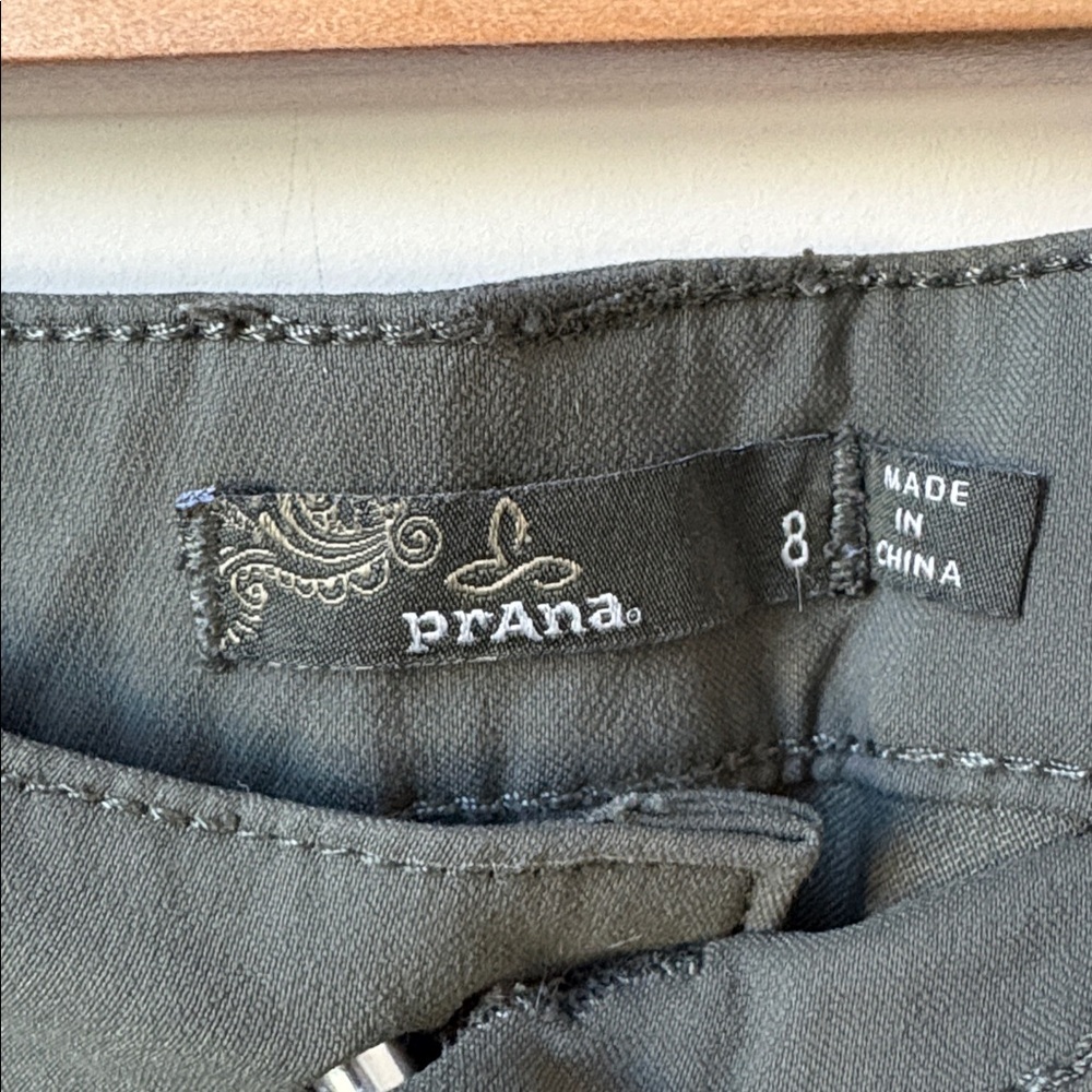 Prana Meme Cargo Pants in Olive Green Hiking Walking Outdoor Casual Size 8 - Picture 2 of 14